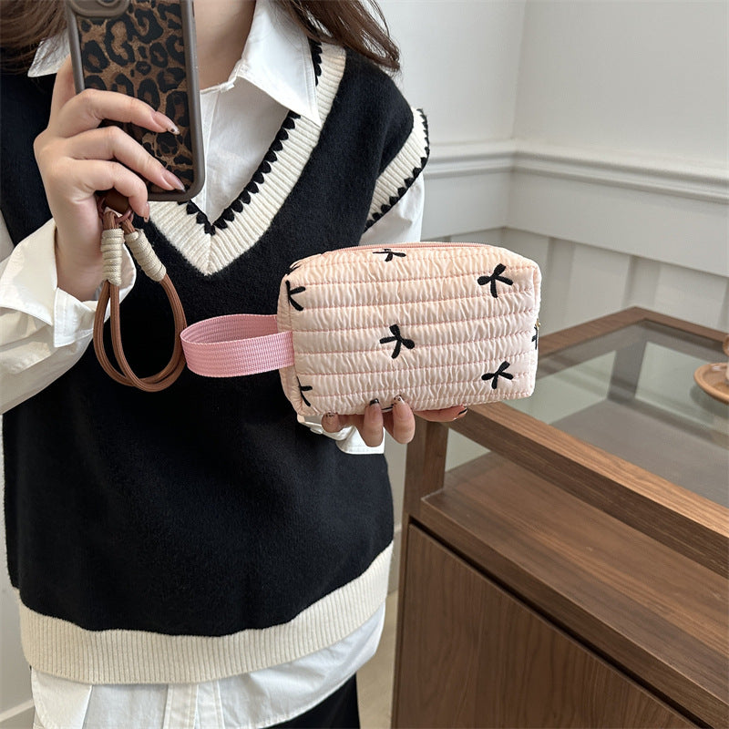 Autumn 2024 New Style Simple Beautiful Niche Design Lightweight Small Square Bag Clutch Bag Simple Casual Cosmetic Bag