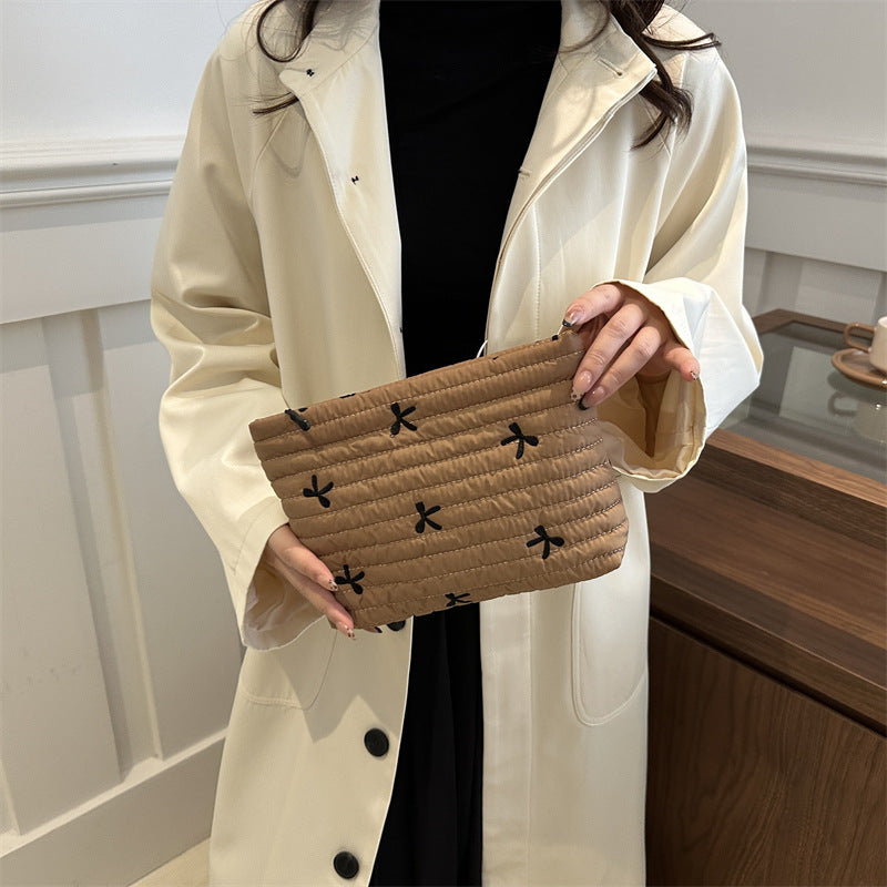 2024 Autumn And Winter New Ins Portable Clutch Bag Women's Fashionable Oxford Cloth Butterfly Printed Large Capacity Cosmetic Bag