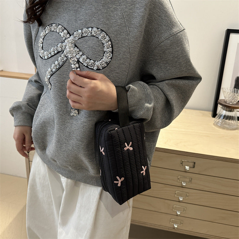 Autumn 2024 New Style Simple Beautiful Niche Design Lightweight Small Square Bag Clutch Bag Simple Casual Cosmetic Bag